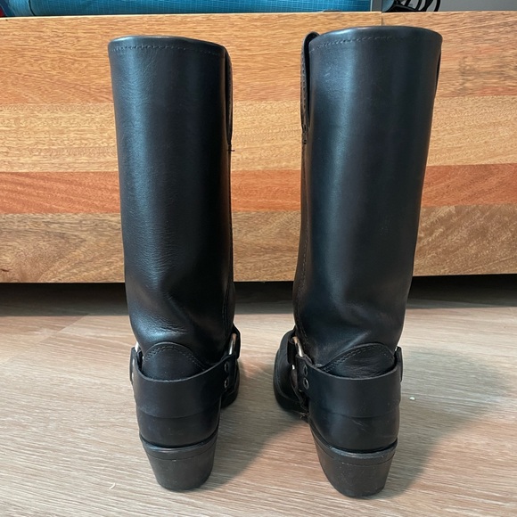 Frye 2R Harness Boots in Black Leather - Picture 3 of 10